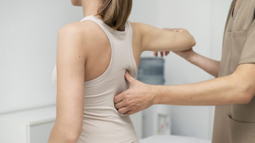 Cách chữa thoát vị đĩa đệm cột sống thắt lưng hiệu quả theo liệu pháp yhct