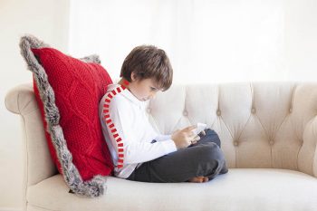 Phòng và điều trị cho trẻ em bị thoát vị đĩa đệm – giải pháp chuyên sâu