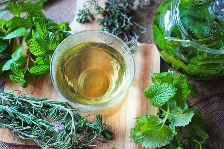 Mẹo 7 cách trị mất ngủ dân gian tại nhà dễ áp dụng, cải thiện tốt