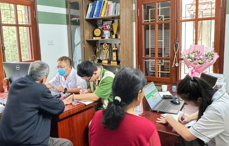 Lão rất vui khi ngày càng có đông bệnh nhân, bài thuốc được tin tưởng