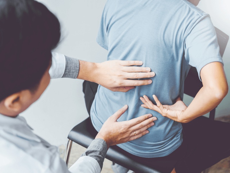 Thoái hóa cột sống do lão hóa sớm: Nguyên nhân và giải pháp