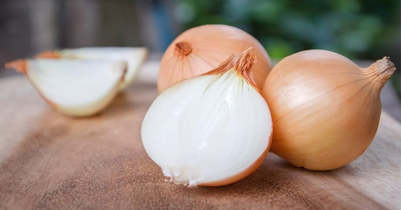 Chữa Mất Ngủ Bằng Hành Tây: Mẹo Dân Gian Giúp Bà Con Ngủ Ngon Lành