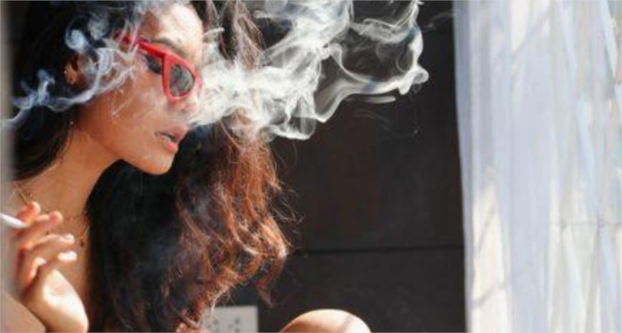 Hút thuốc gây tổn thương cột sống – Kẻ âm thầm phá hoại xương sống bà con