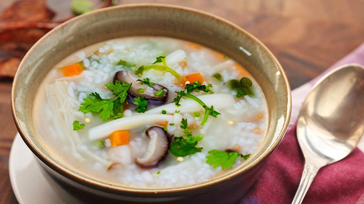Tại sao đau dạ dày không nên ăn cháo?