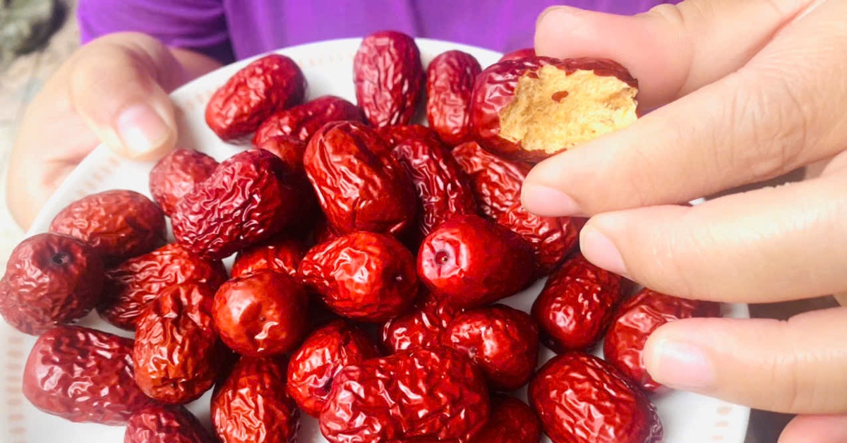 Đau dạ dày có ăn được táo đỏ không? Lão nói cho mà rõ!