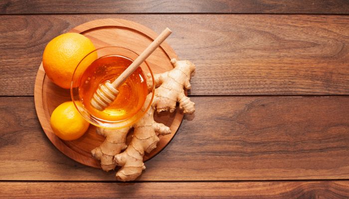 Có thể kết hợp gừng với mật ong hoặc nhiều nguyên liệu khác