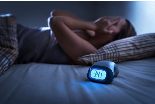 Thức Giấc Nửa Đêm Không Ngủ Lại Được – Bà Con Cần Cảnh Giác