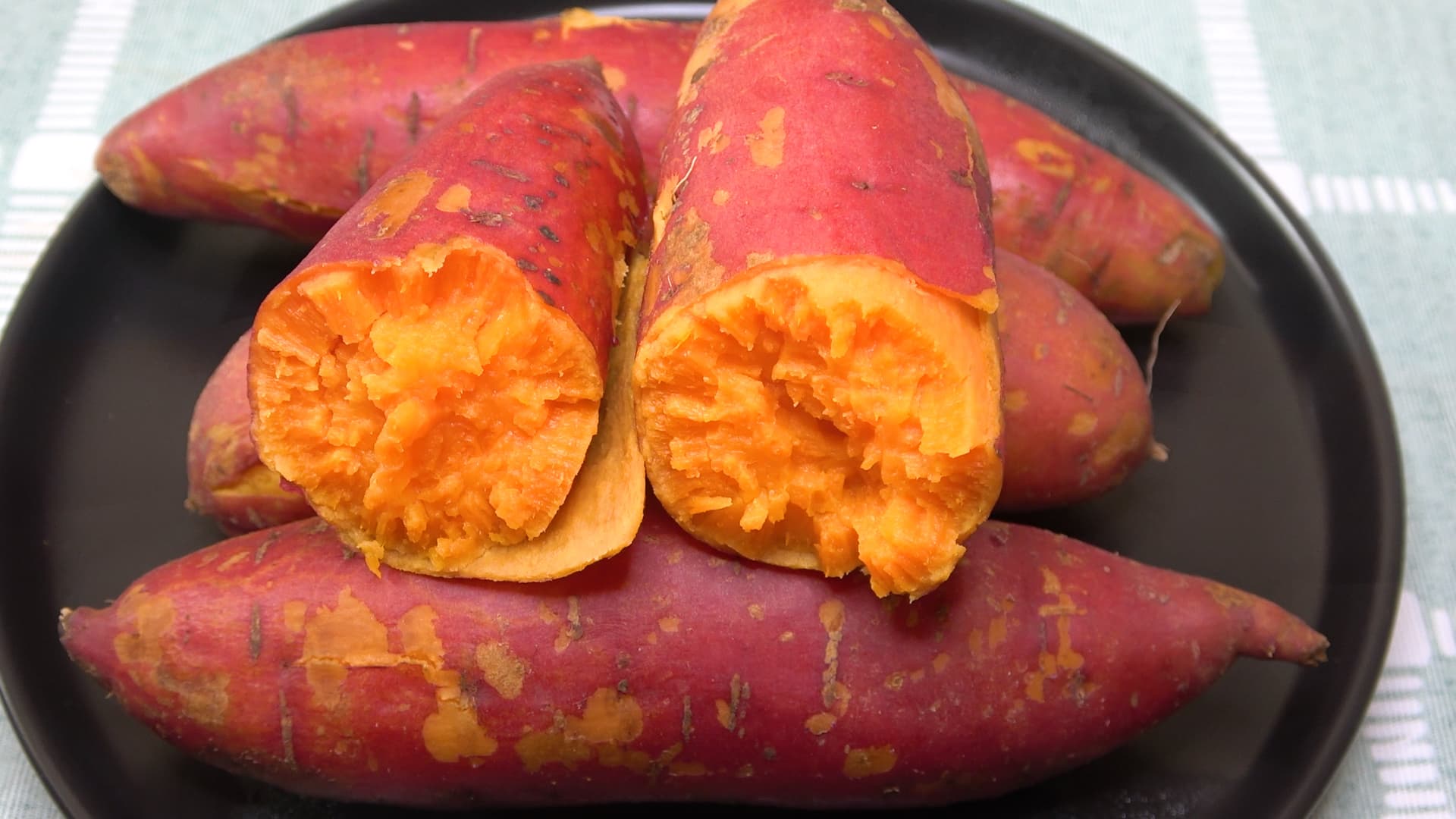 Đau dạ dày ăn khoai lang được không? Lão Tuấn lý giải tận tường