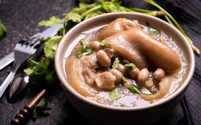 Ăn móng giò có tốt cho khớp không? Lão nói rõ ngọn ngành