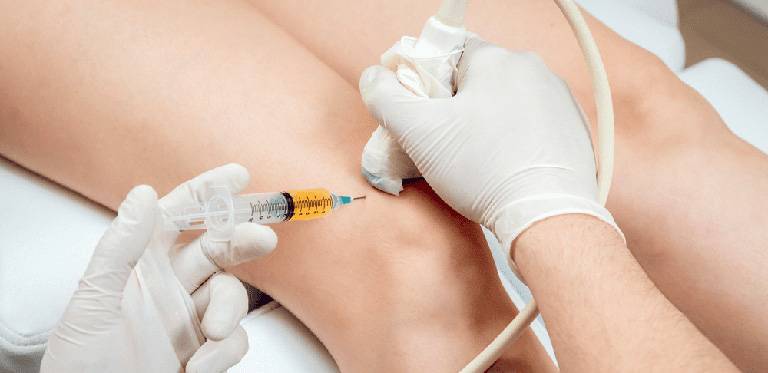 Có nên tiêm thuốc vào khớp gối? Nghe Lão nói cho rõ