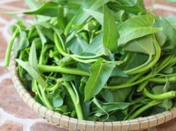 Trào ngược dạ dày có ăn được rau muống không?
