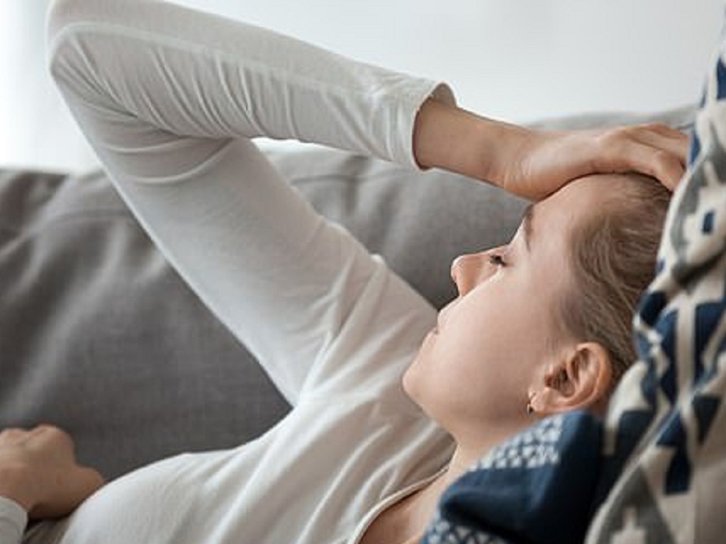 Trào ngược dạ dày gây đau đầu: Cẩn thận kẻo nhầm lẫn "bệnh nọ xọ bệnh kia"