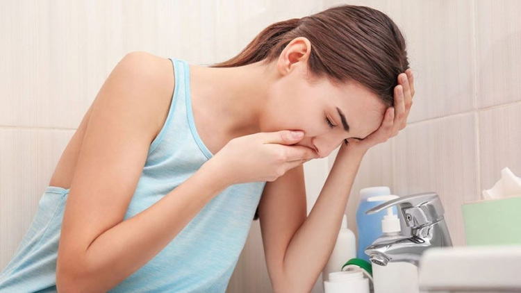 Nôn vào buổi sáng do bệnh dạ dày: Coi chừng trào ngược thực quản