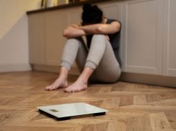 Đại tiện nhiều lần kèm sụt cân: Cảnh báo từ Lão Tuấn