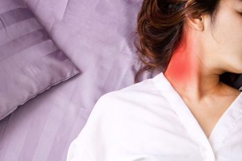 Đau khớp vai về đêm: Đừng chủ quan kẻo tàn phế cánh tay