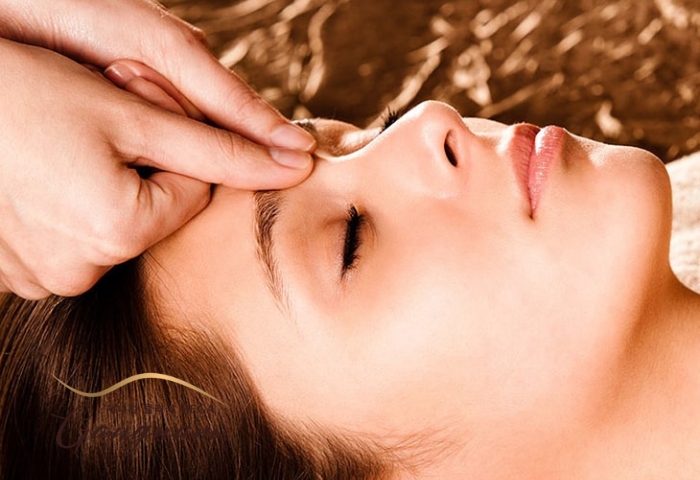 Bấm huyệt chữa mất ngủ: Giải pháp an thần không cần thuốc