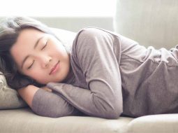 Ngủ trưa đúng cách: Bí quyết dưỡng thần, khỏe tỳ vị từ Lão Tuấn