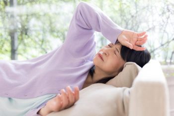 Nguyên nhân mất ngủ ở người trung niên: Cách trị từ gốc để ngủ ngon