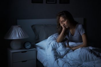 Nguyên nhân rối loạn giấc ngủ ở người trẻ: Đừng để tuổi xuân héo mòn