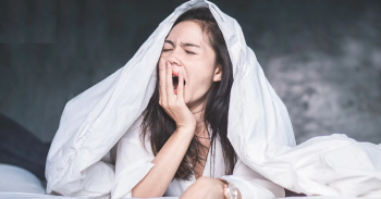 Nguyên nhân mất ngủ và bí quyết giúp bà con ngủ ngon từ gốc