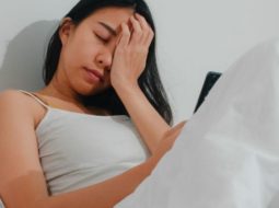 Nguyên nhân ngủ không sâu giấc: Hiểu đúng để không âm thầm mang bệnh