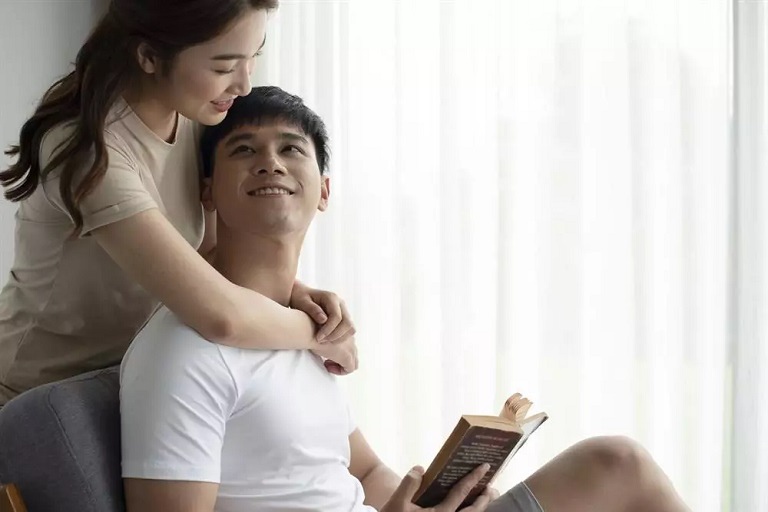 Vợ nên làm gì khi chồng yếu sinh lý để giữ lửa tổ ấm?