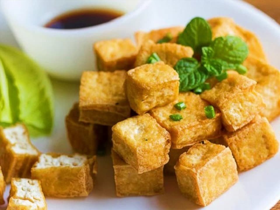 Ăn nhiều đậu phụ có yếu sinh lý không? Lời giải từ Lão Tuấn