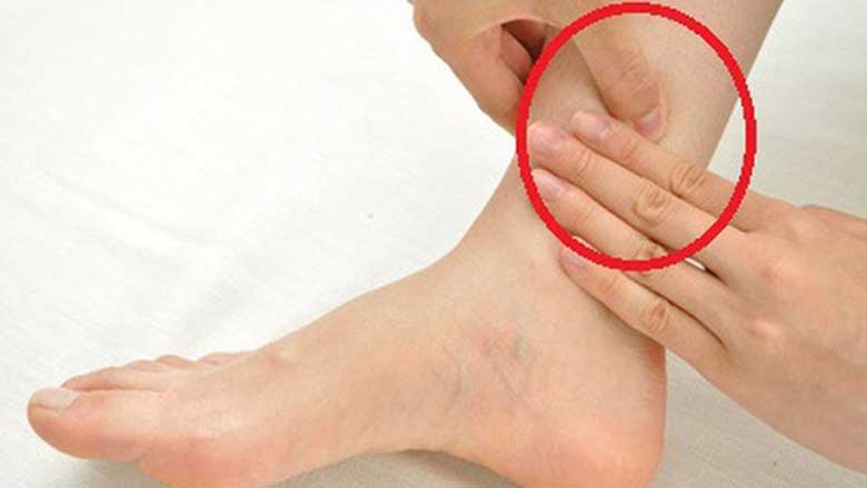 Bấm huyệt chữa thận âm hư: Bí quyết hồi phục bản lĩnh cho Anh Em