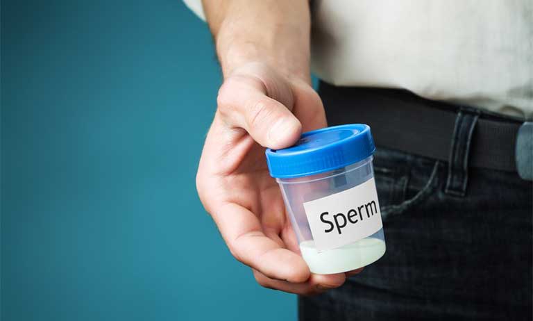 Tinh trùng bình thường có màu gì? Lời dặn tâm huyết từ Lão Tuấn