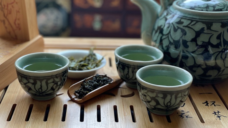 Uống trà Shan Tuyết có mất ngủ không? Bí quyết thưởng trà an yên giấc nồng