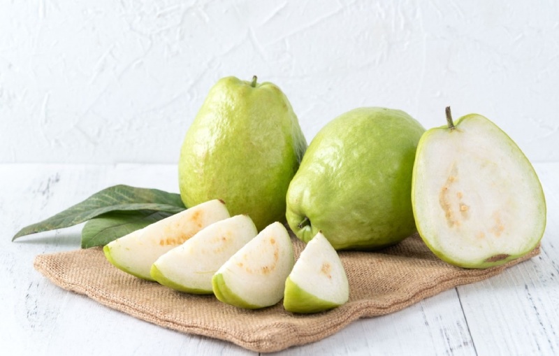 Đau dạ dày ăn ổi được không? Lão Tuấn mách cách ăn chuẩn dưỡng vị