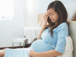 Mẹ bầu mất ngủ 3 tháng cuối: Đừng để tạng phủ cạn kiệt vì thức trắng