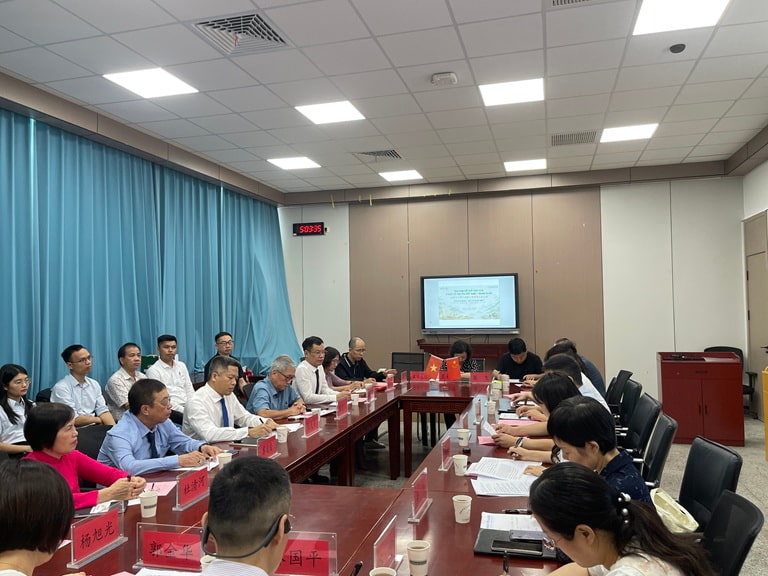 Tọa đàm chuyên môn, trao đổi, giao lưu học thuật giữa bác sĩ 2 nước